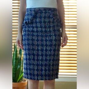 Ruffle Trim
Pencil Skirt